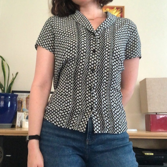 Covington Button Up Small/Medium - Picture 3 of 5